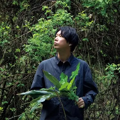 野草のカリスマ」山下智道さんが語る、ハーブの奥深い世界。香りを